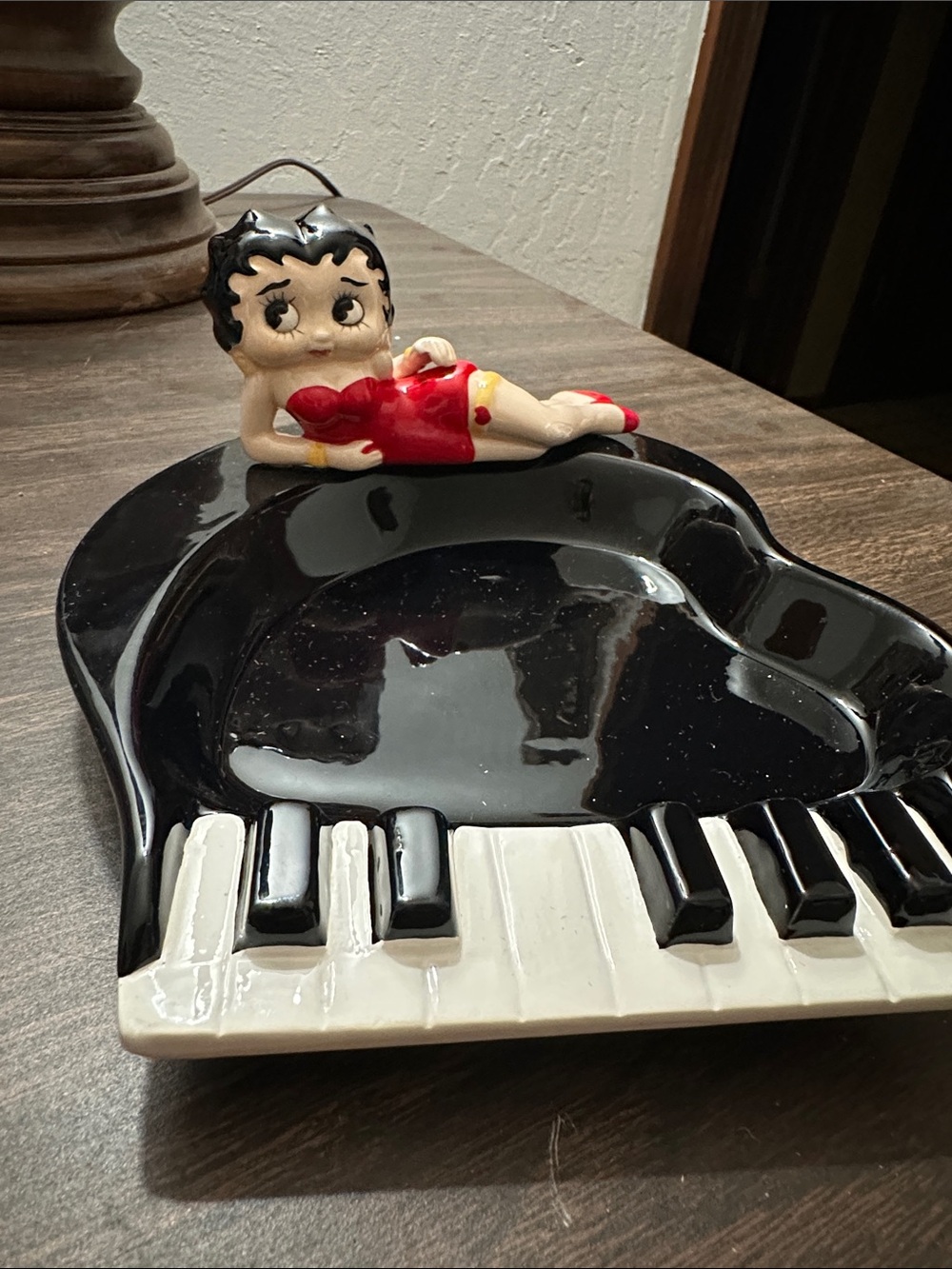 Betty Boop Piano Shaped Trinket Dish - Black & White with Red Figurine